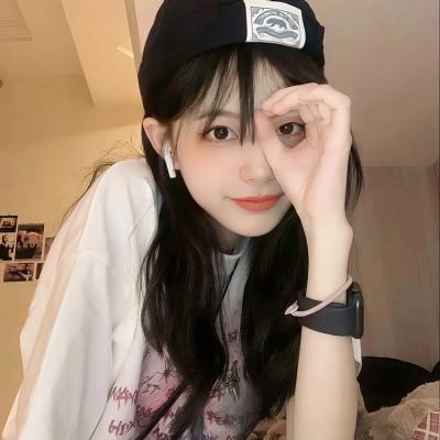 穿书后，反派大佬偏宠我